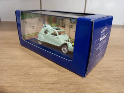 LA 2 CV EMBOUTIE DES BIJOUX DE LA CASTAFIORE TINTIN ATLAS