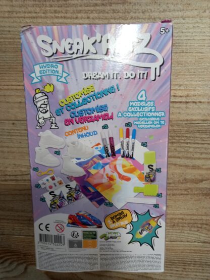 SNEAK ARTZ SPLASH TOYS