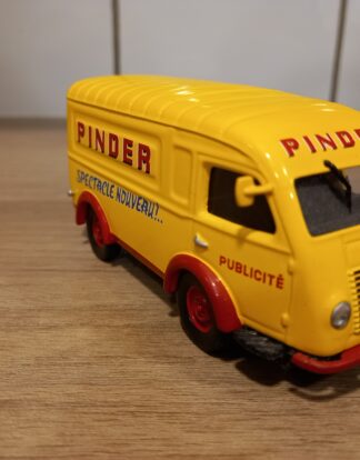 RENAULT 1000 KG PINDER