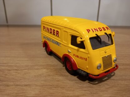 RENAULT 1000 KG PINDER