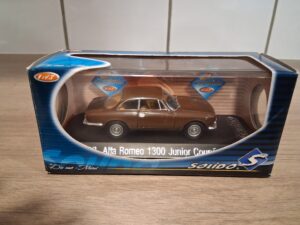 ALFA ROMEO 1300 JUNIOR COUPE SOLIDO