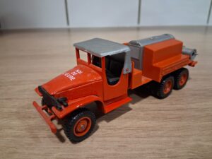 GMC CITERNE POMPIER SOLIDO