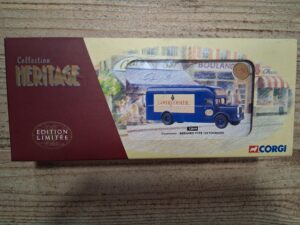 BERNARD TYPE 110 FOURGON COURVOISIER NO 72010 CORGI