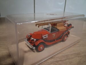 RENAULT VOITURE POMPIER ELIGOR