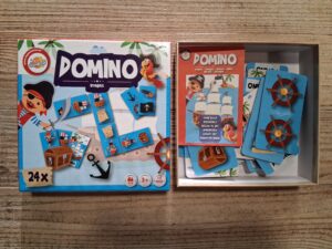 DOMINO PIRATE TOY UNIVERSE