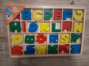 BOITE ALPHABET COULEURS LA MALLE AUX JOUETS