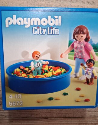 PISCINE A BALLES POUR BEBE PLAYMOBIL CITY LIFE