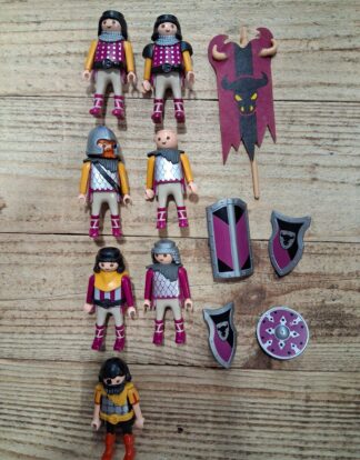 playmobil lot chevaliers taureau et barbares