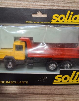 IVECO BENNE SOLIDO